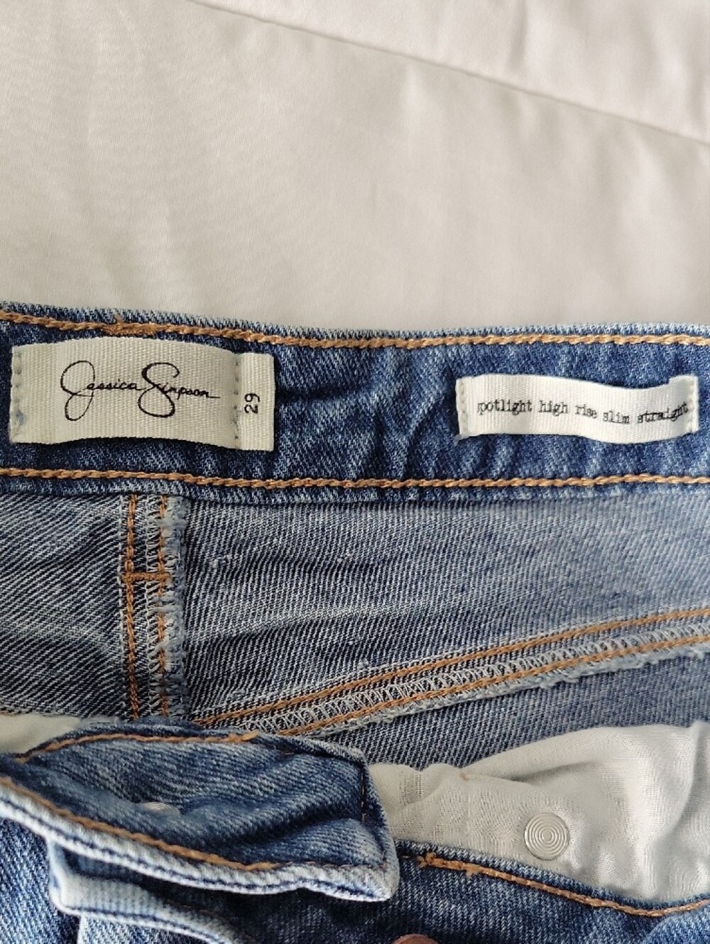 Jessica Simpson Spotlight High Rise Slim Straight Ankle Jeans 29 Little Stretch - Picture 2 of 7